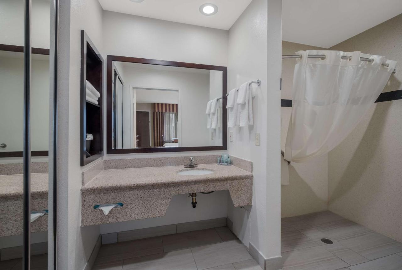 Best Western Norwalk Inn Dış mekan fotoğraf