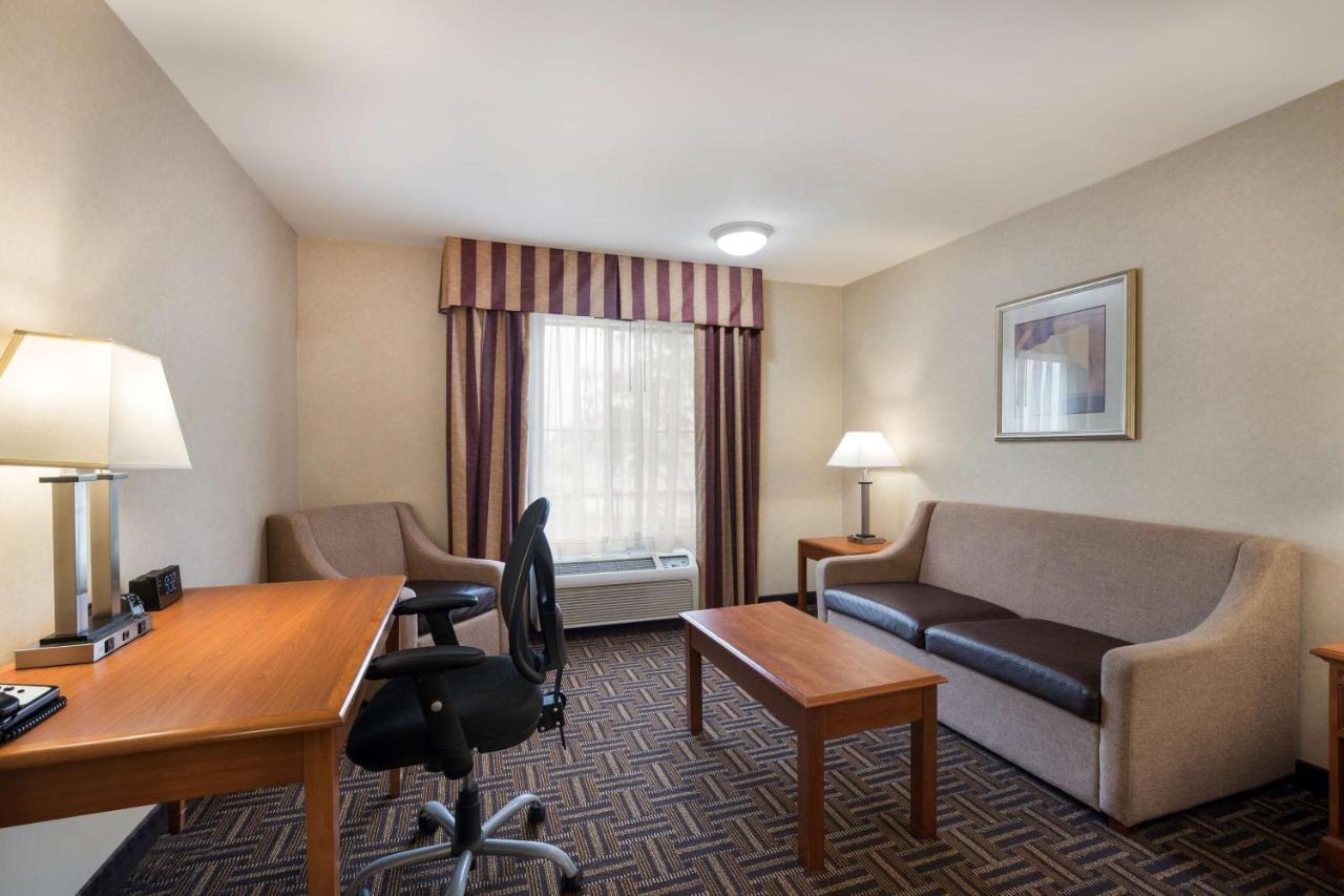 Best Western Norwalk Inn Dış mekan fotoğraf